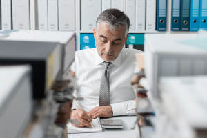 O que é burocracia e como ela afeta o empreendedorismo no Brasil?