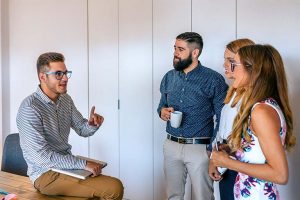 Liderar é ser multifuncional, mas você precisa focar nos seus dois maiores ativos: pessoas e recursos