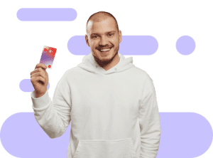 homem segura vale-alimentação crédito da Ticket