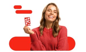 mulher segura novo cartão ticket